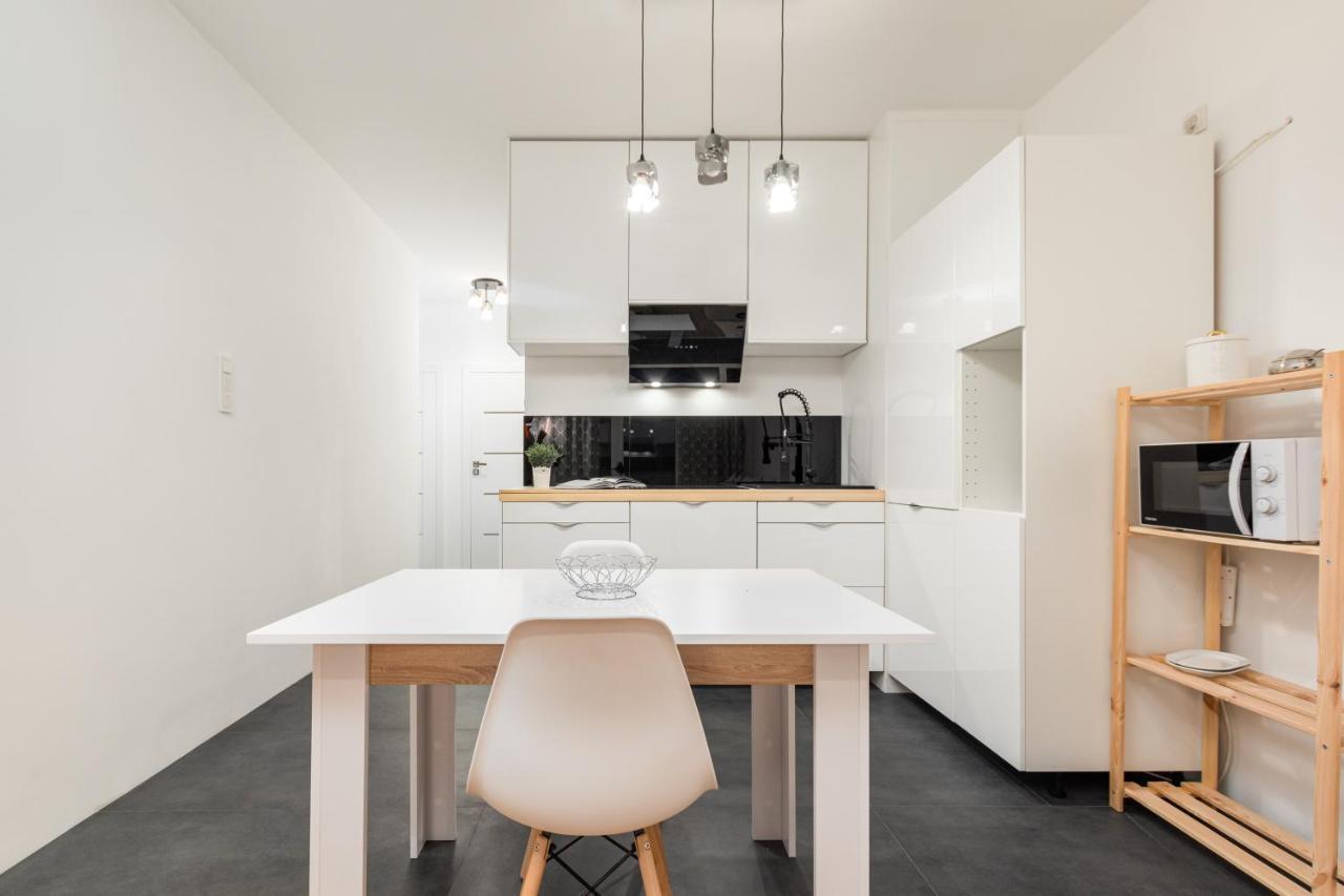Przerwana 11A By Homeprime Varşovia Exterior foto