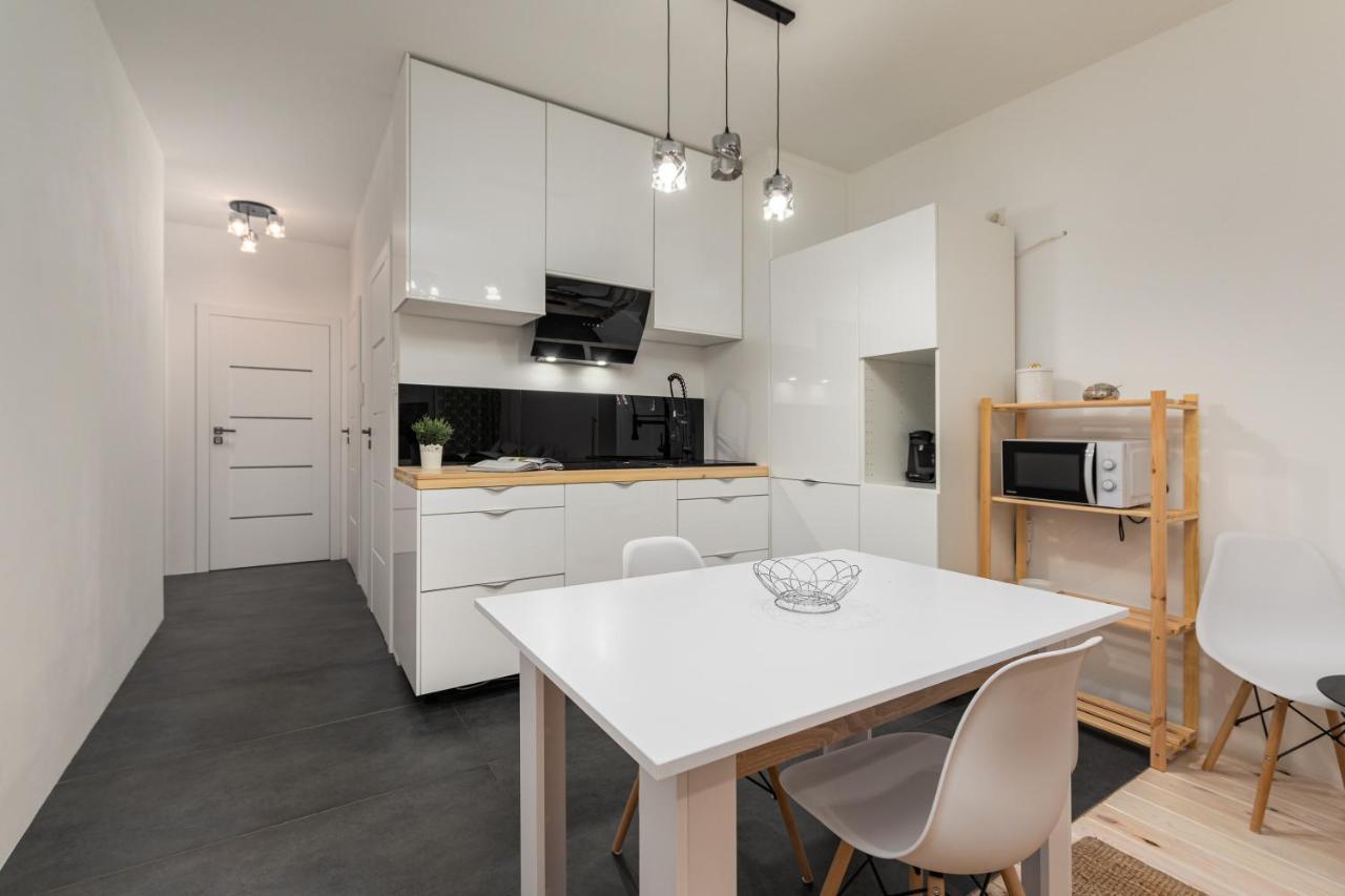Przerwana 11A By Homeprime Varşovia Exterior foto